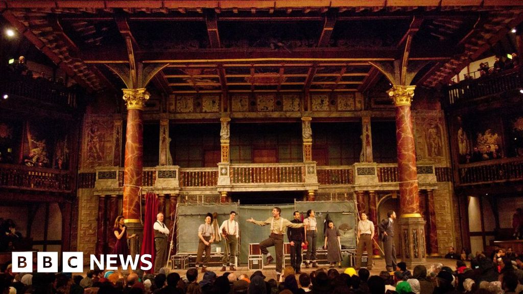 Curtain falls on Hamlet's twoyear tour of the globe BBC News