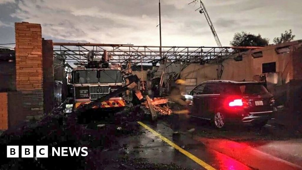 Tornado strikes Dallas, cutting power to thousands