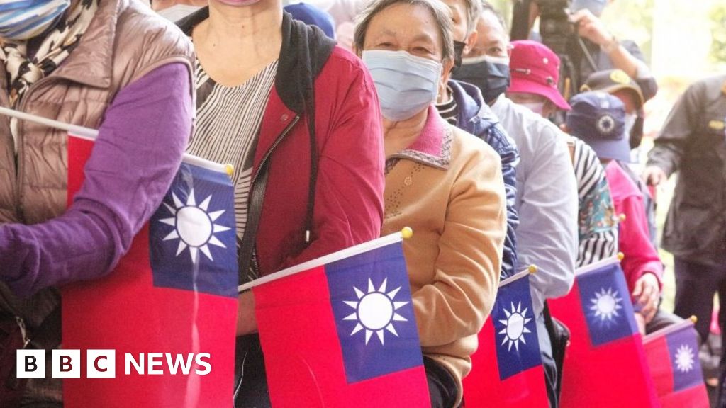Taiwan votes in local elections amid China tensions
