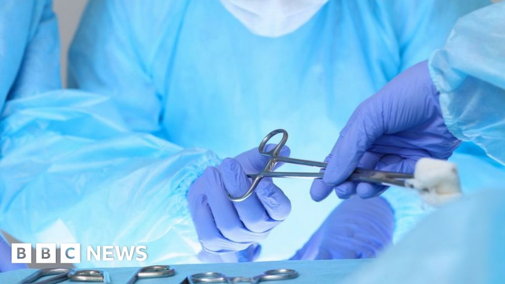 Vaginal Mesh Surgeons Failed To Comply With Guidelines Bbc News