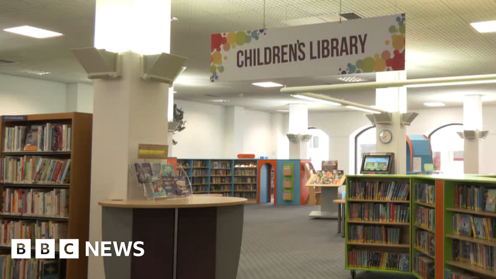 Jersey Library spent £20k on security guard - BBC News