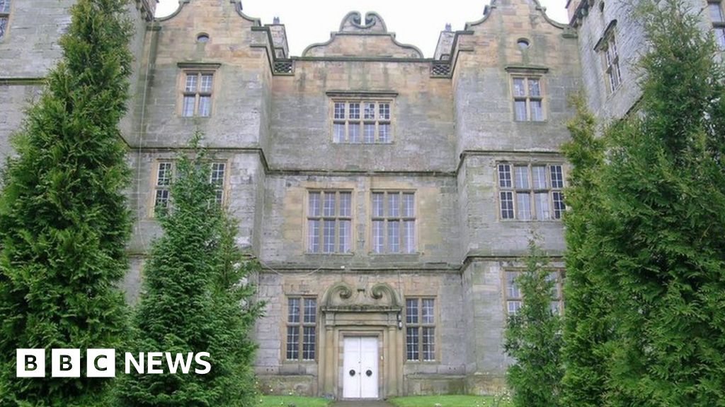 Timber test reveals age of Plas Teg house, near Wrexham - BBC News