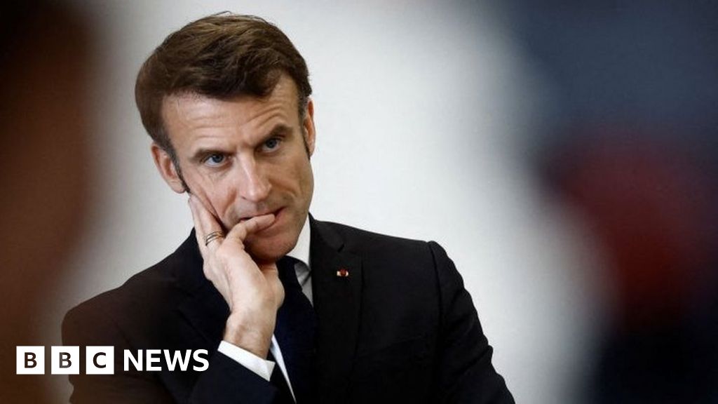 France pension reform: Macron's government survives no-confidence vote