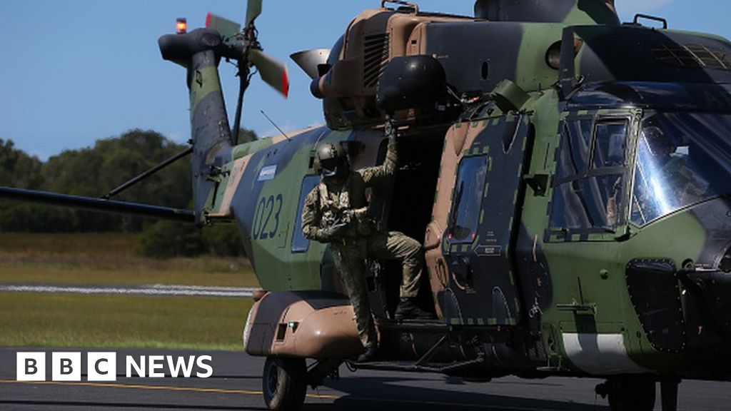 australia-helicopter-crash-four-military-aircrew-missing