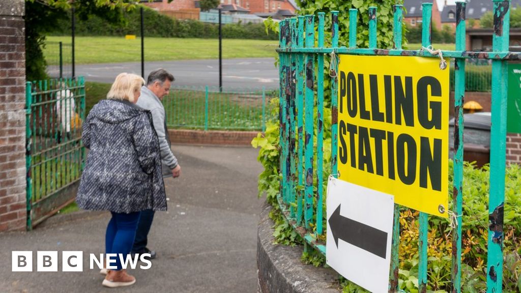 Stormont election: Will Heaton-Harris U-turn at last second? – BBC