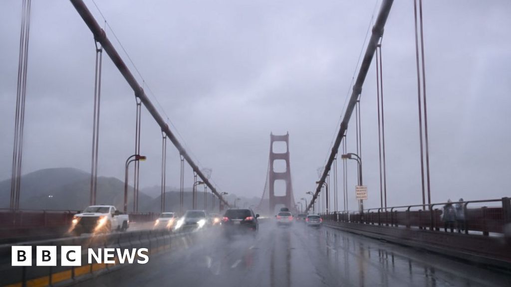 Klimatyczna rzeka przynosi więcej śniegu, deszczu i powodzi do Kalifornii