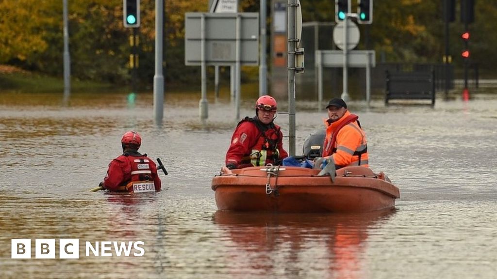 England flooding: More than 60 warnings in place thumbnail