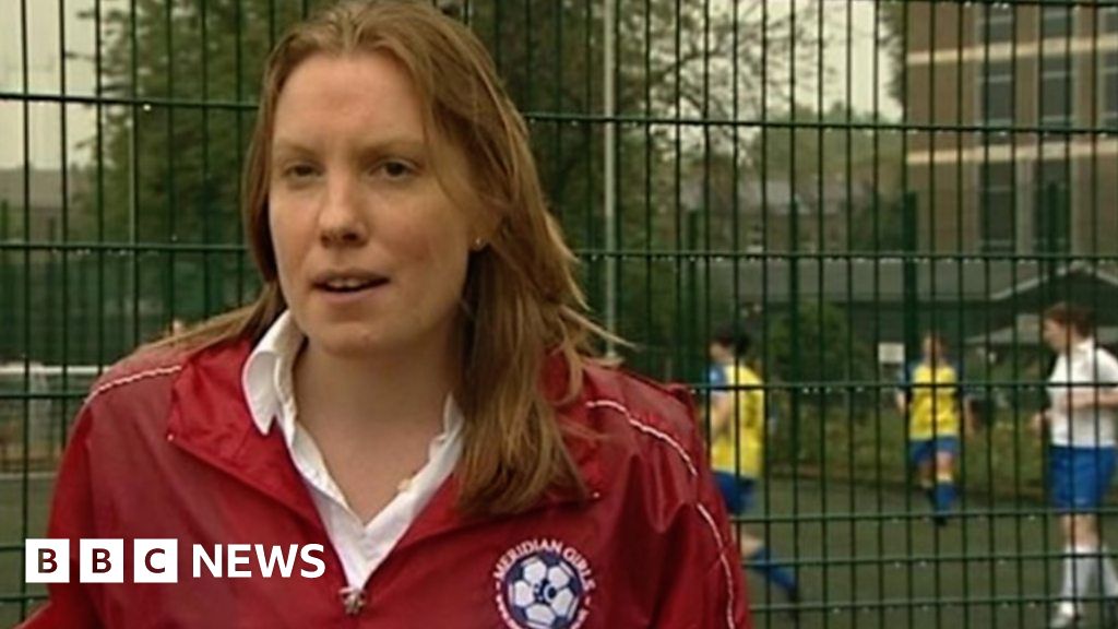 Sports Minister Tracey Crouch sings support for England