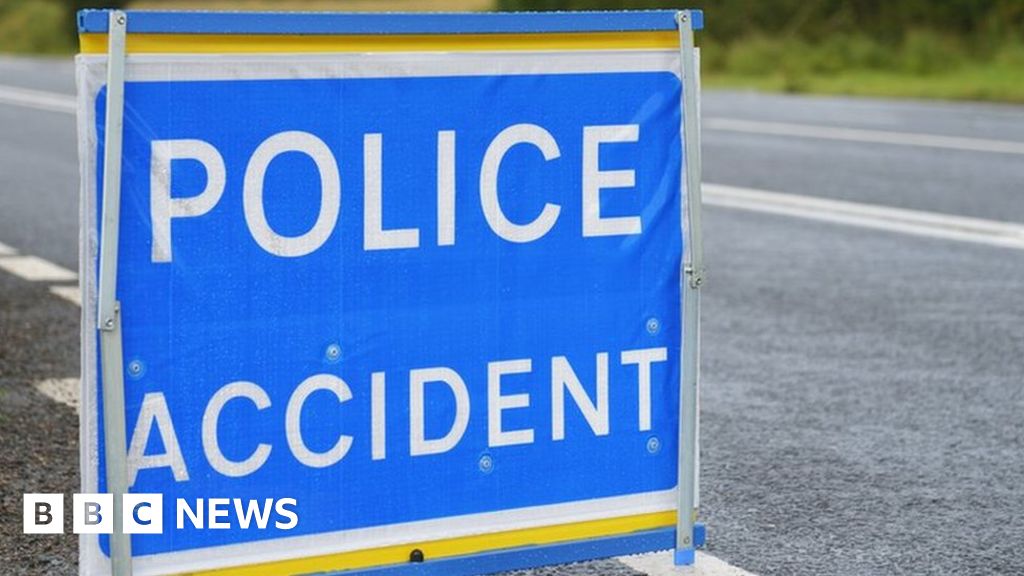Crash driver, 21, airlifted from Orkney to Aberdeen BBC News