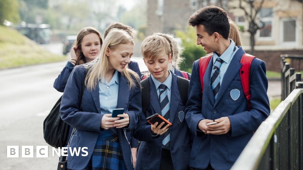 School pupils to be taught about relationships