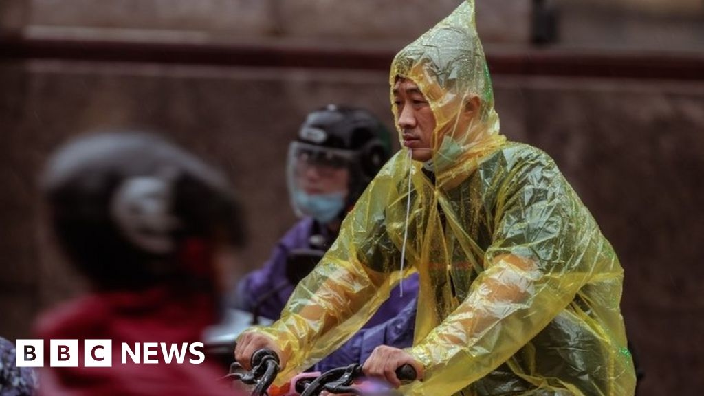 Shanghai typhoon: Flights cancelled as China’s biggest city braces for storm – BBC