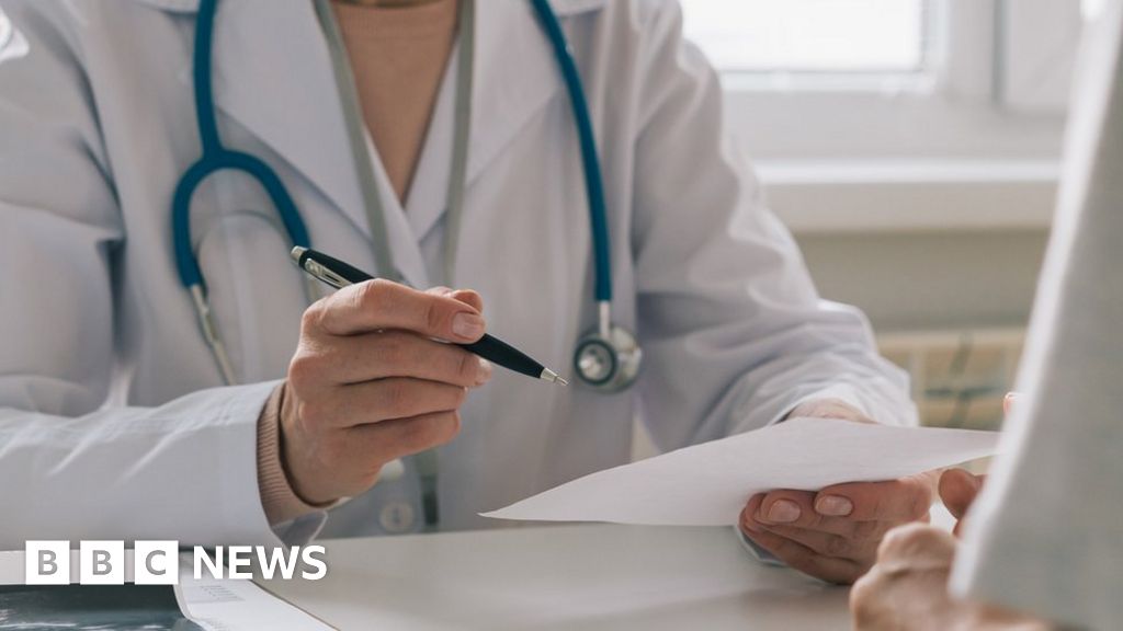 Sheffield £37m GP surgery hubs approved to tackle shortage - BBC News