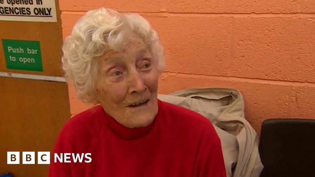 104yearold Woman Keeps Fit With Yoga BBC News