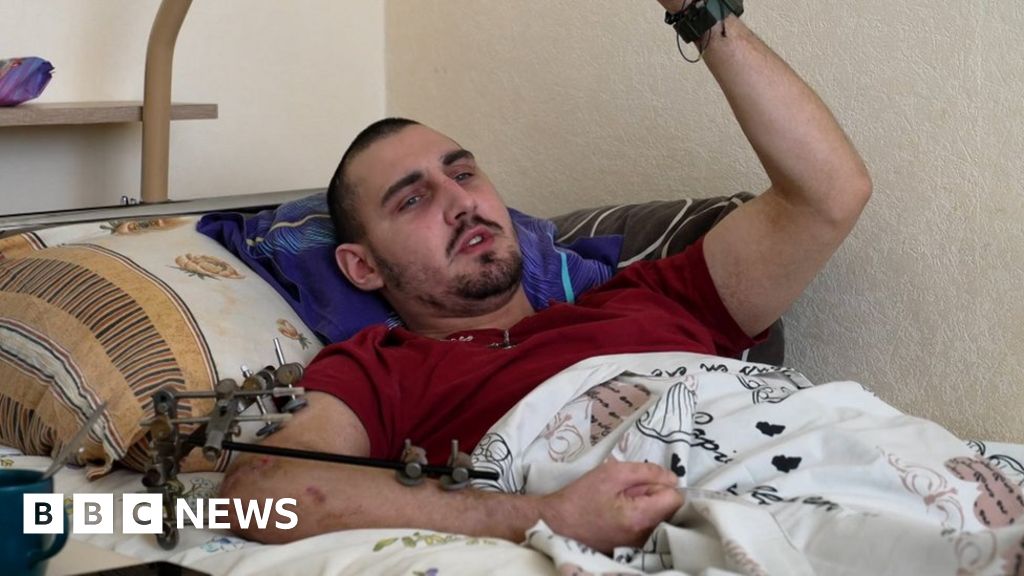War in Ukraine: Wounded but eager to go back to fight
