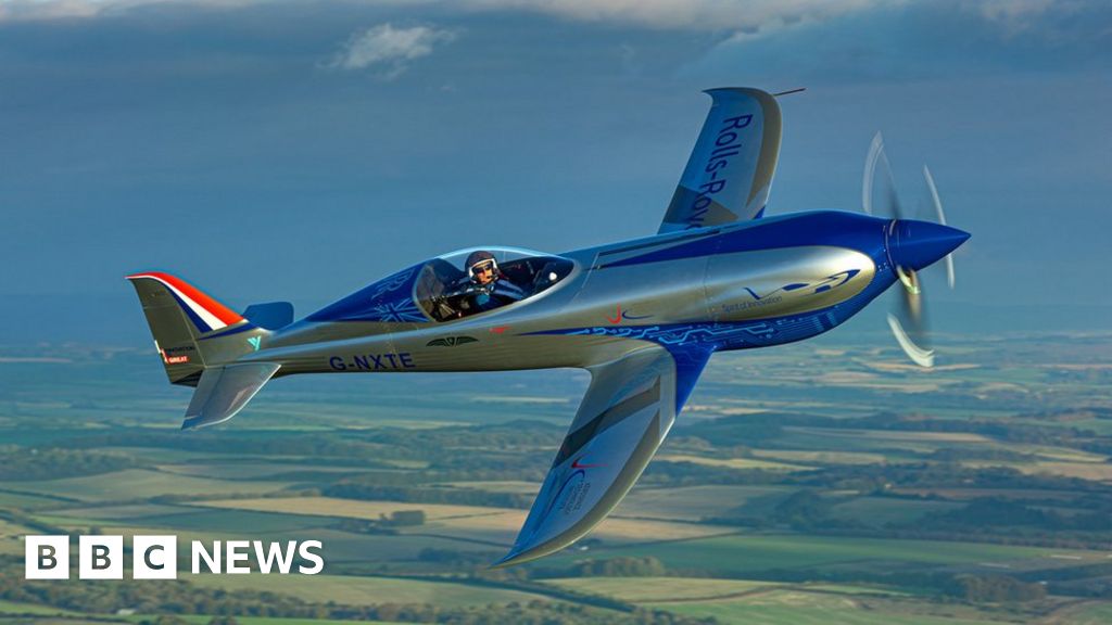 Rolls-Royce says its all-electric aircraft 'is world's fastest' - BBC News