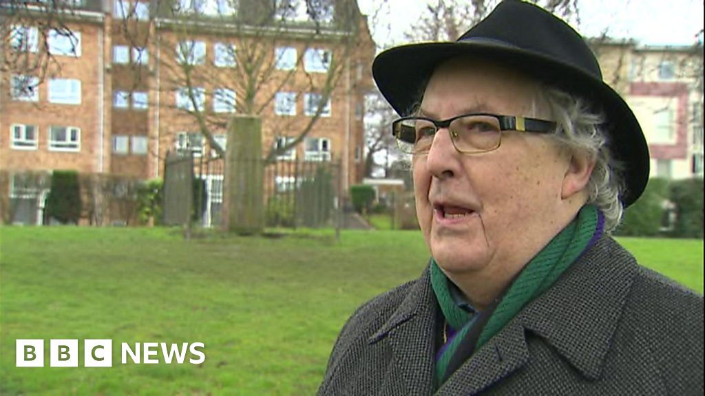 New chair marks poet Hedd Wyn's eisteddfod centenary BBC News