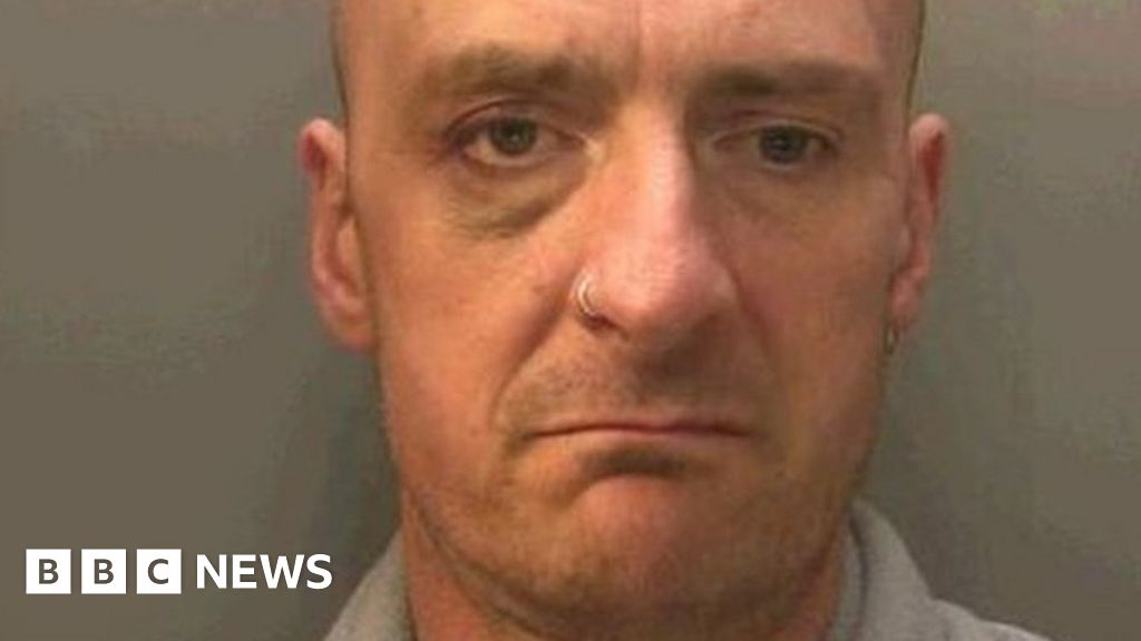 Robert Owens Man who killed mother with chainsaw dies in prison