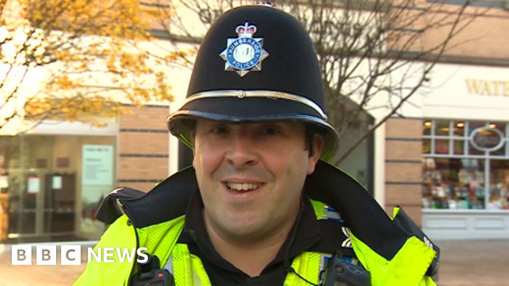 Humberside Police has the country's happiest officers - BBC News