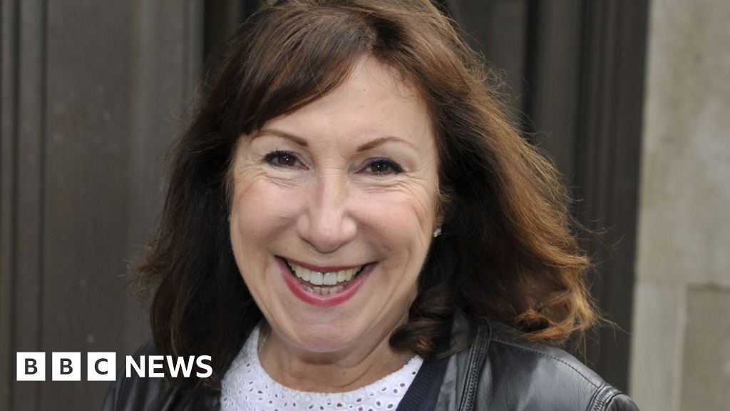 Kay Mellor: Actress and Fat Friends creator dies aged 71