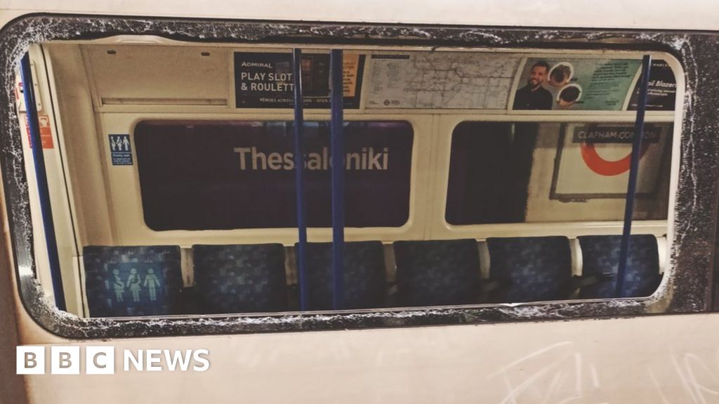 London Underground criticised over Tube panic