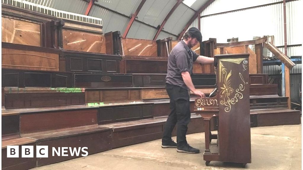 Recycled pianos are key to new Glasgow auditorium project BBC News