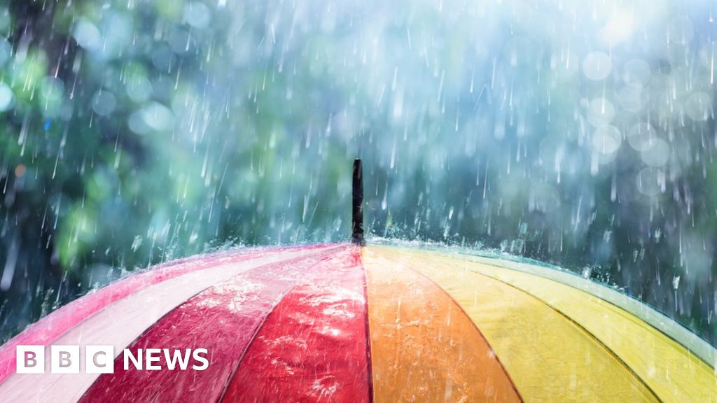 Storm Betty: Disruption due to flooding and fallen trees