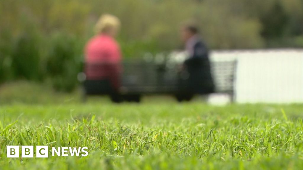 Parents 'kept in the dark' over daughter in adult psychiatric unit
