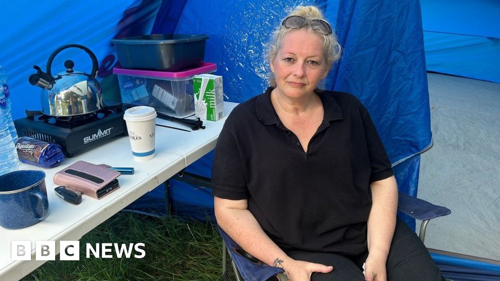 Raf Scampton Protester Pitches Tent Outside Base Bbc News 1720