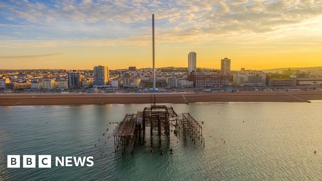 Brighton's i360 tower 180 passengers stuck due to 'technical hitch