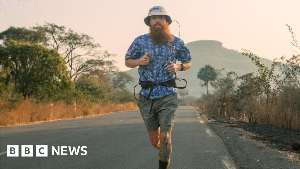 Ein Mann aus Worthing, der quer durch Afrika rennt, wurde aufgrund eines Visumproblems daran gehindert