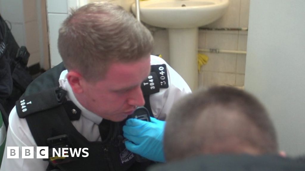 Crossing Divides: Police knife crime tactics under scrutiny