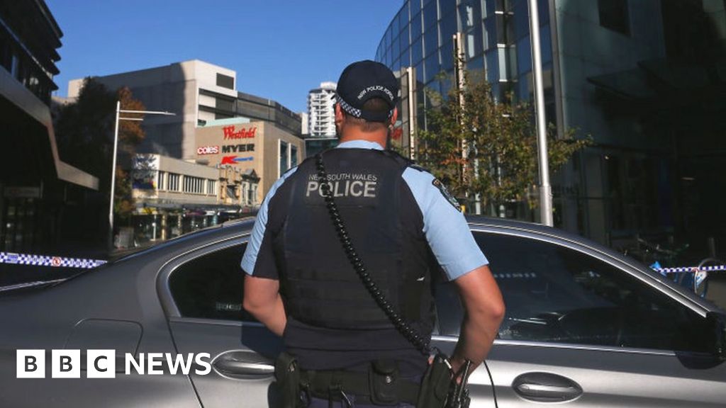 Австралийската полиция арестува седем тийнейджъри като част от вълна от