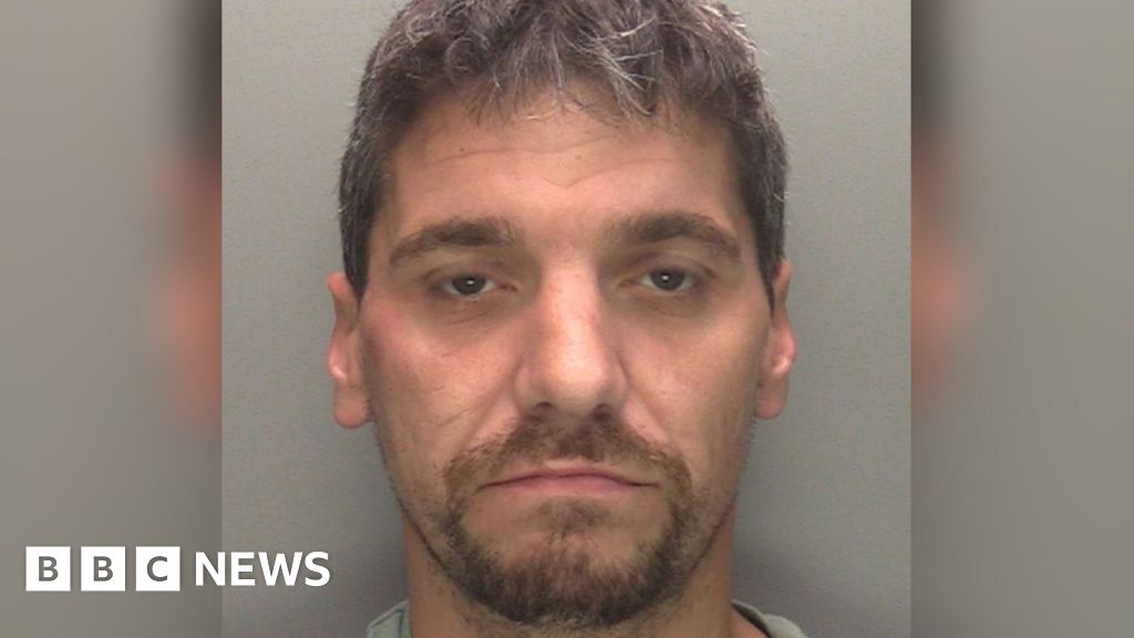 Pinchbeck: Burglar who spray painted apology jailed