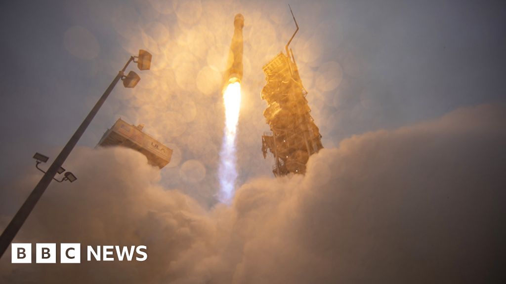 Landsat-9: 'Satellite of record' launches to picture Earth - BBC News