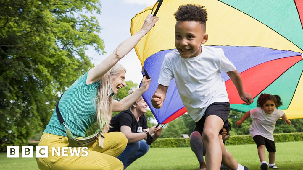 Summer childcare costing nearly £1,000 per child - charity