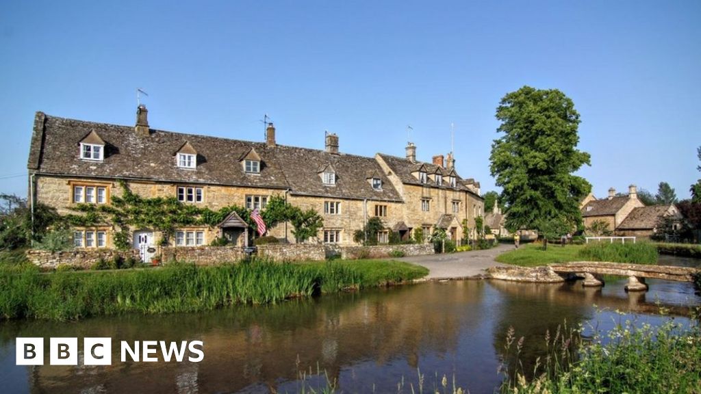 Cotswold and South Northamptonshire councils shelve crosscounty plan