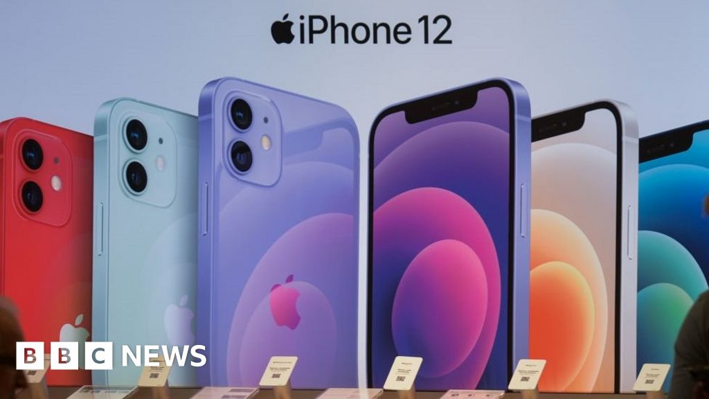 Франция спира продажбите на iPhone 12 заради нивата на радиация