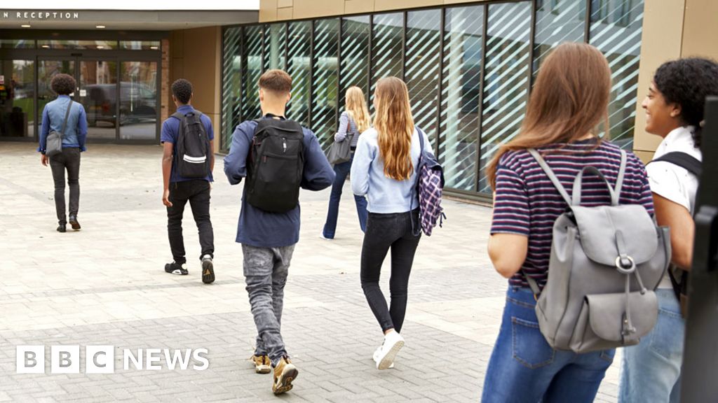 Millions of pupils return to school amid Covid spike concern