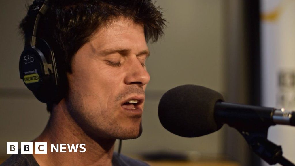 Seth Lakeman and Wildwood Kin perform Ballad of the Broken Few