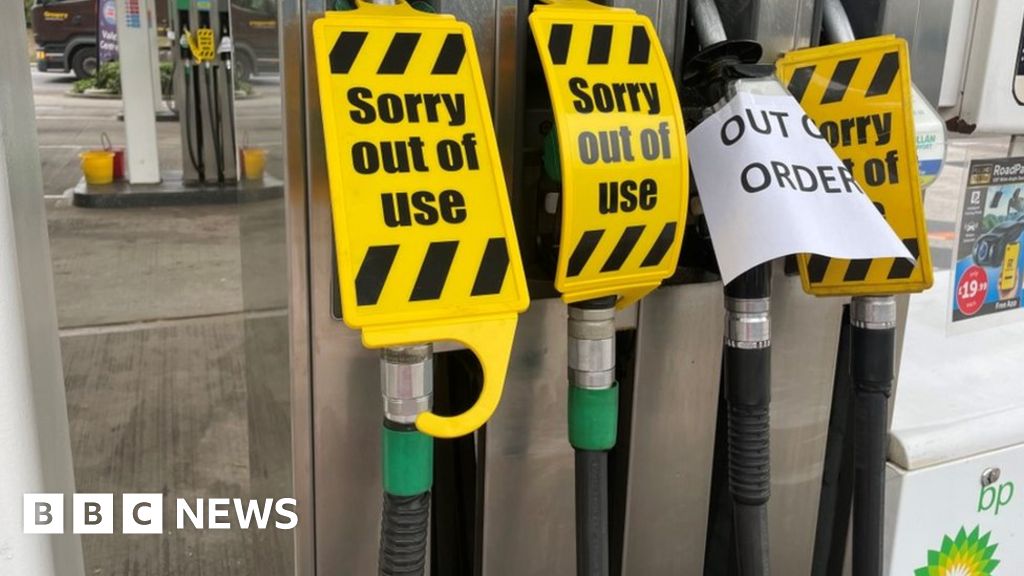 BP closes some sites due to lorry driver shortage