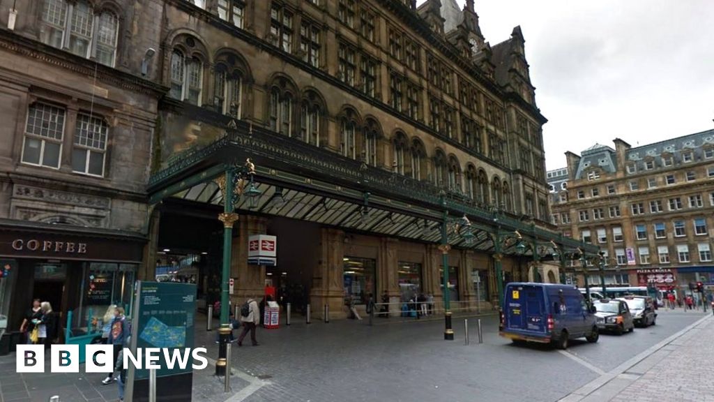 Man injured in 'targeted' Glasgow Central station attack