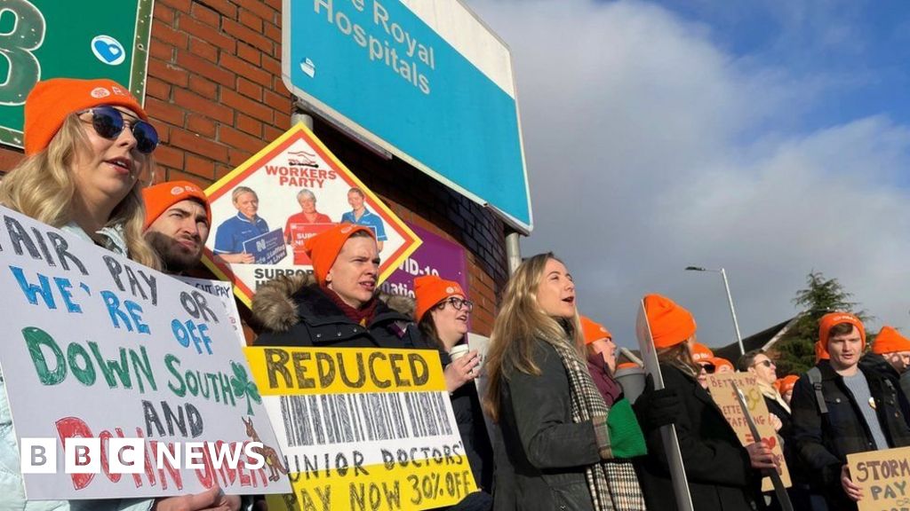 Junior doctors in NI to stage further walk outs