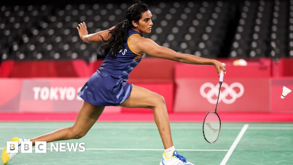 Eddike stang 鍔 PV Sindhu at Tokyo Olympics: India star reaches badminton semi-final - BBC  News