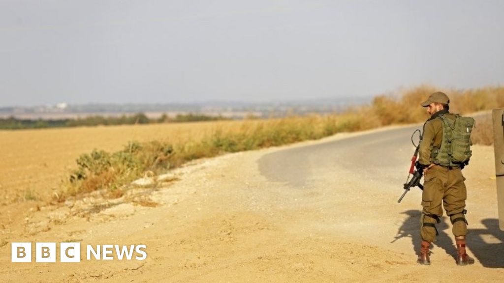 Gaza: Palestinian Militants Killed As Israel Hits Tunnel - BBC News