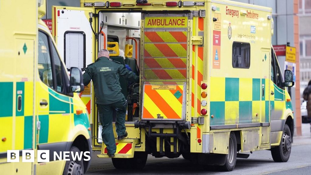 NHS bosses fear impact of second ambulance strike