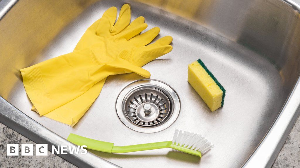 The dirtiest place in your kitchen might surprise you... BBC News