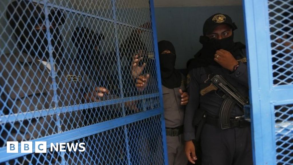 Guatemala Prison Fight Turns Deadly Bbc News 0018