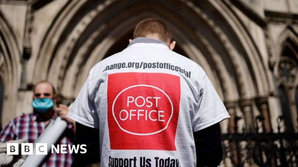 Post Office scandal: Ex-minister calls for mass appeal against convictions