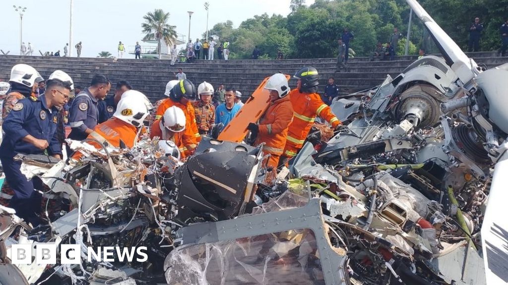Malaysian Navy Helicopter Crash Kills 10 Crew Members in Rehearsal for Military Parade