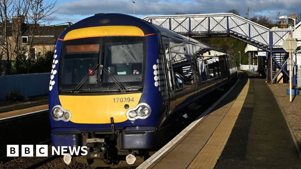 Bid To Ban Troublemakers From Trains In Scotland - BBC News